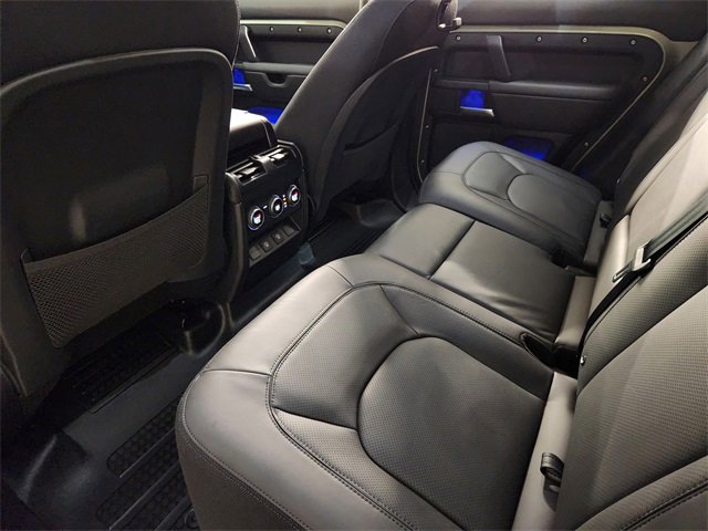 Used 2025 Land Rover Defender 110 X image 29