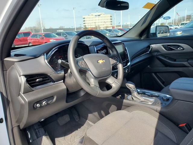 Used 2023 Chevrolet Traverse LT FWD image 11