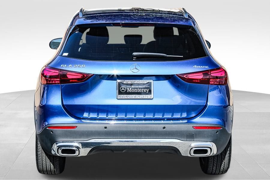 Certified 2025 Mercedes-Benz GLA 250 4MATIC image 8