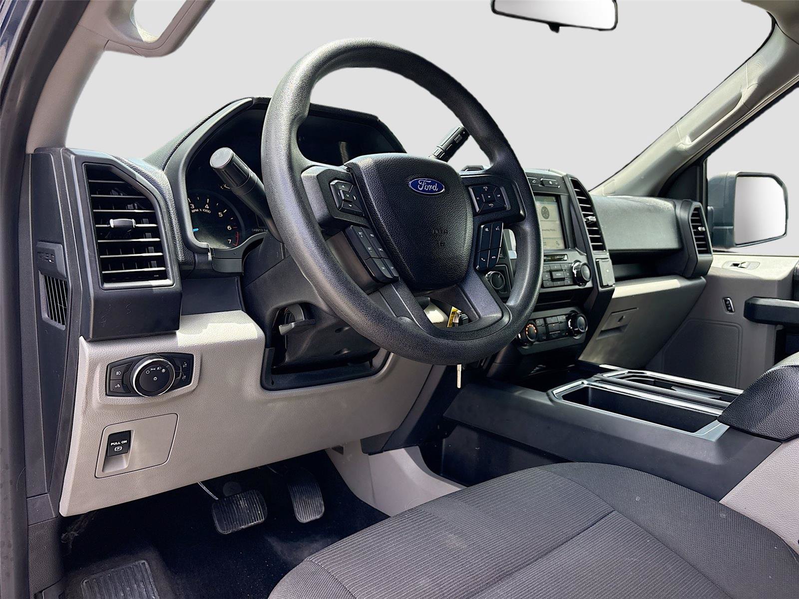 Used 2018 Ford F150 XL w/ Equipment Group 101A Mid AWD/4WD image 9