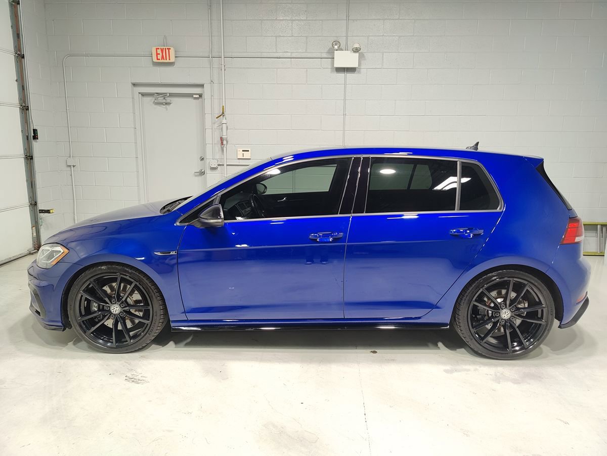 Used 2019 Volkswagen Golf R 4-Door AWD/4WD image 19