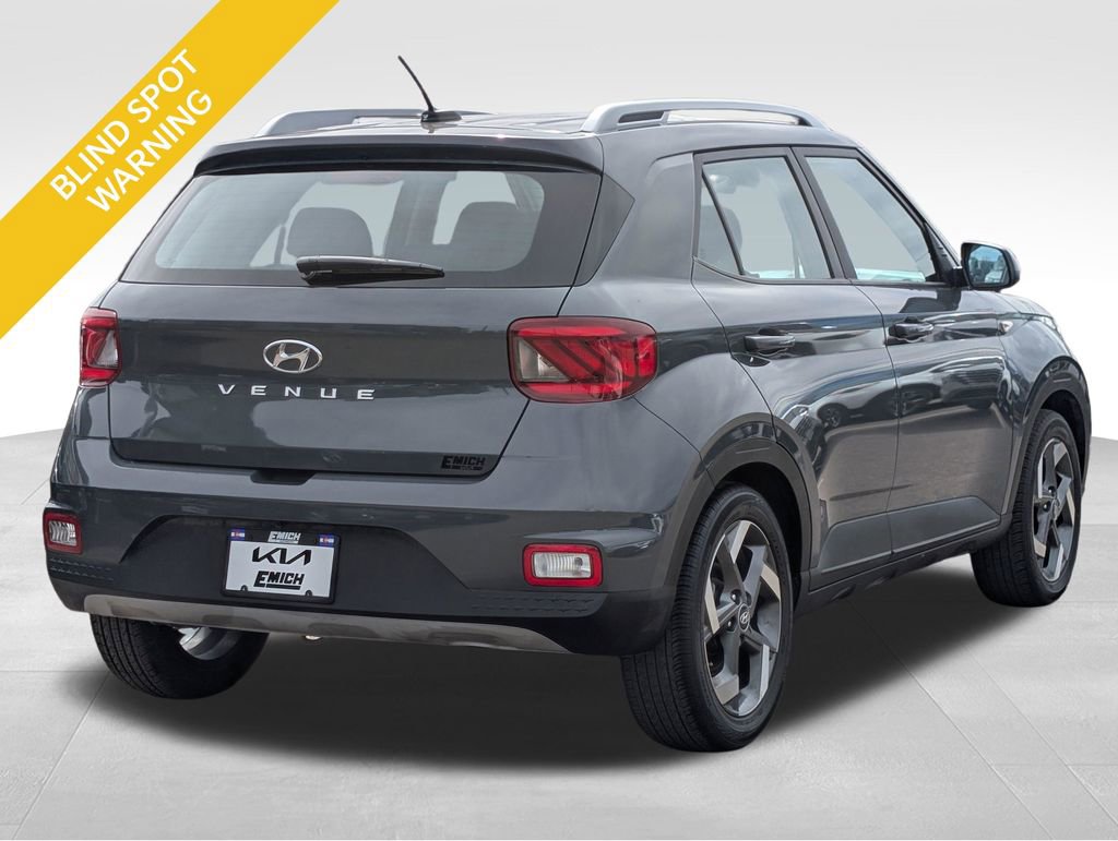 Used 2024 Hyundai Venue SEL image 5