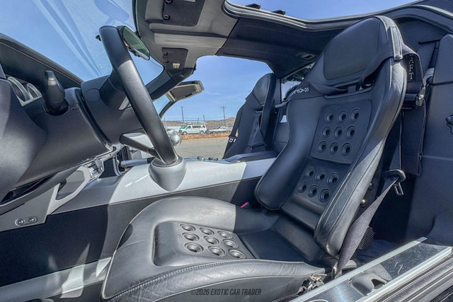 Used 2005 Ford GT RWD image 37