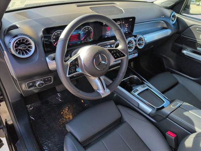 Used 2025 Mercedes-Benz GLB 250 image 10