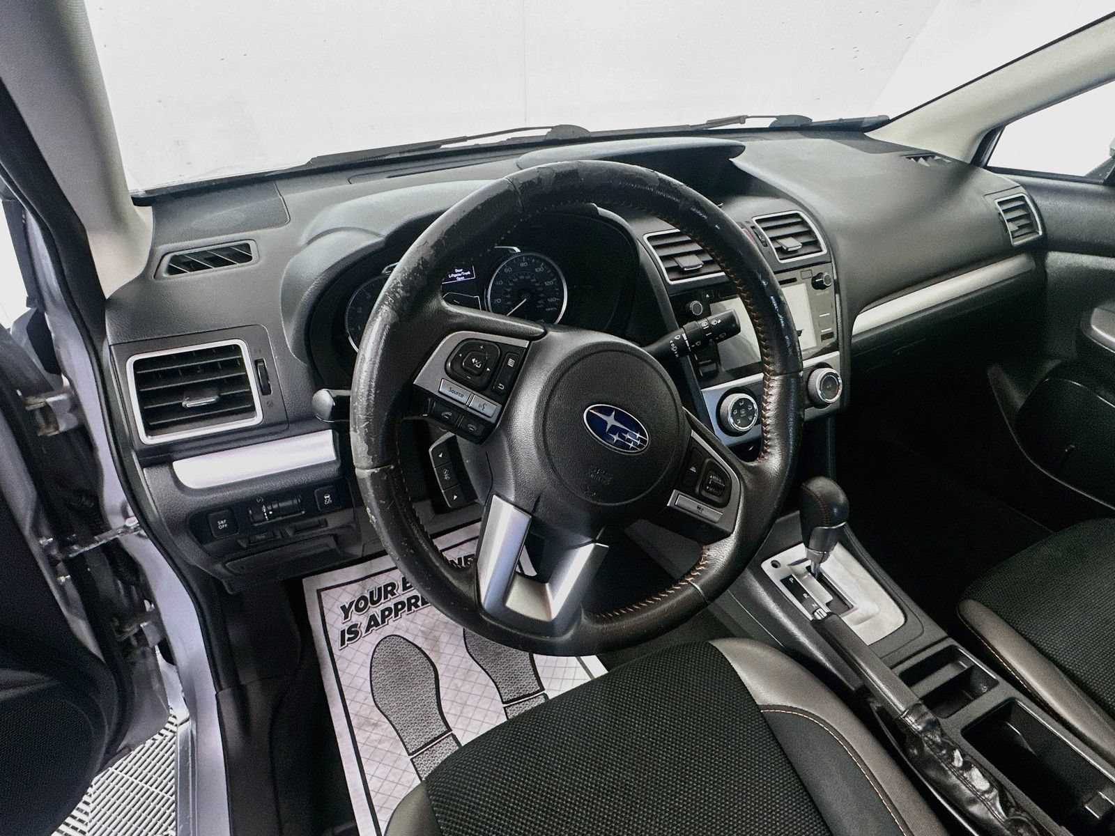 Used 2017 Subaru Crosstrek 2.0i Premium AWD/4WD image 11
