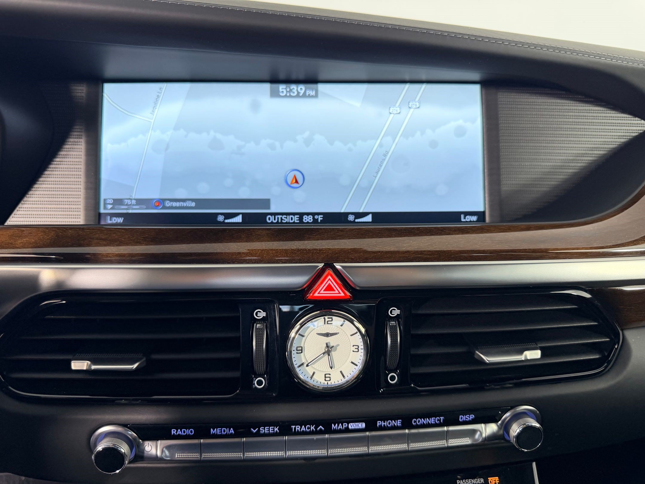 Used 2019 Genesis G90 3.3T Premium AWD/4WD image 19