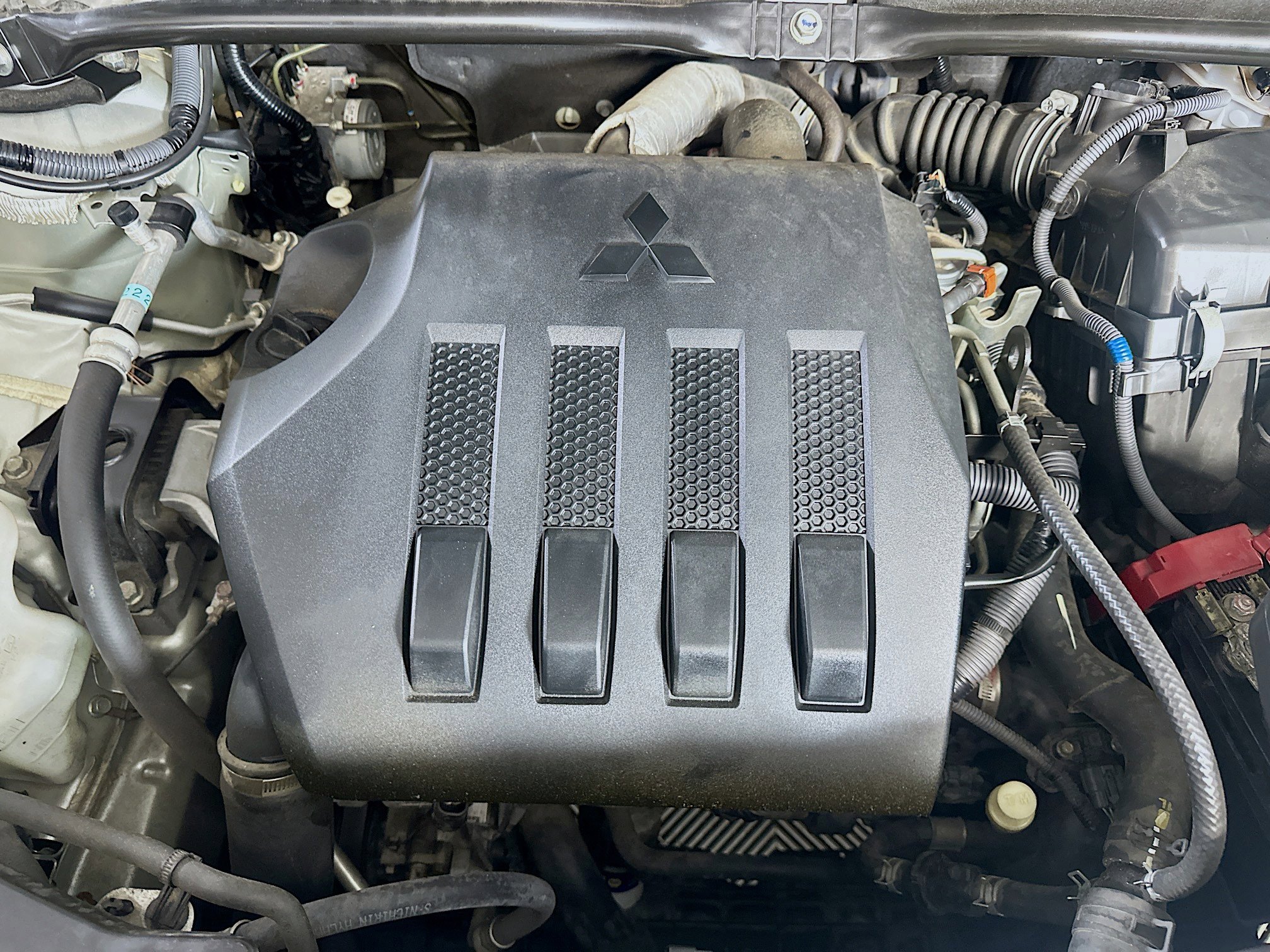 Used 2020 Mitsubishi Eclipse Cross ES FWD image 32
