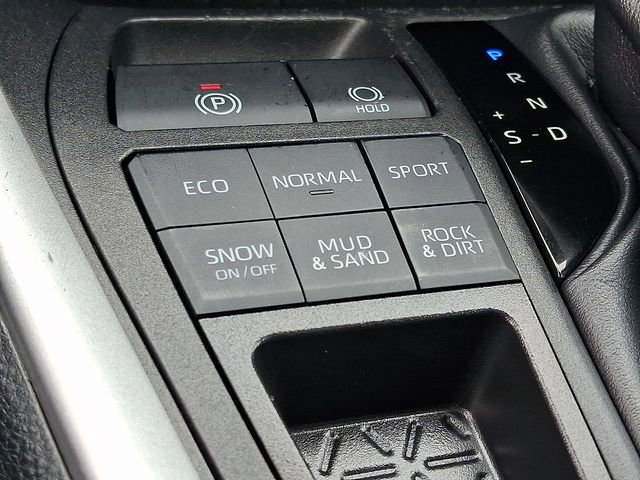 Used 2023 Toyota RAV4 XLE w/ Convenience Package image 24