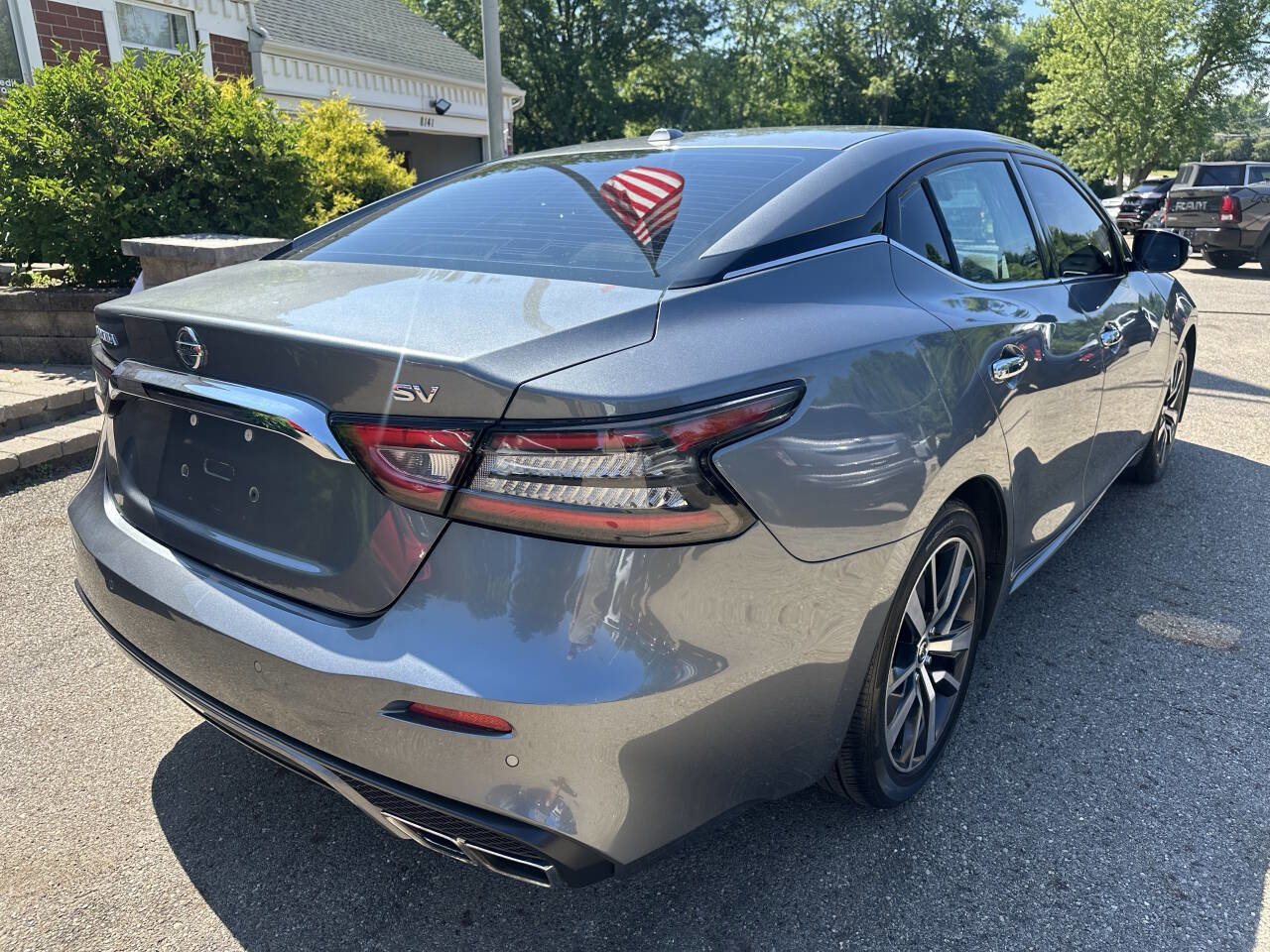 Used 2020 Nissan Maxima 3.5 SV w/ Floor Mat Group FWD image 8