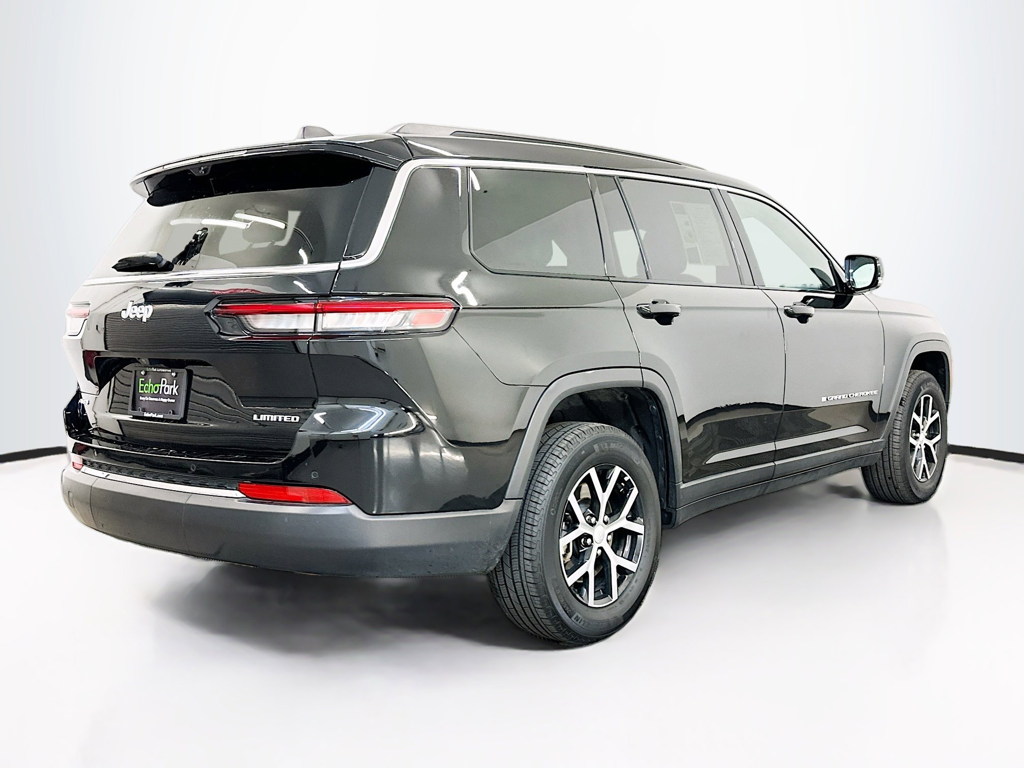 Used 2024 Jeep Grand Cherokee L Limited w/ Luxury Tech Group II image 9