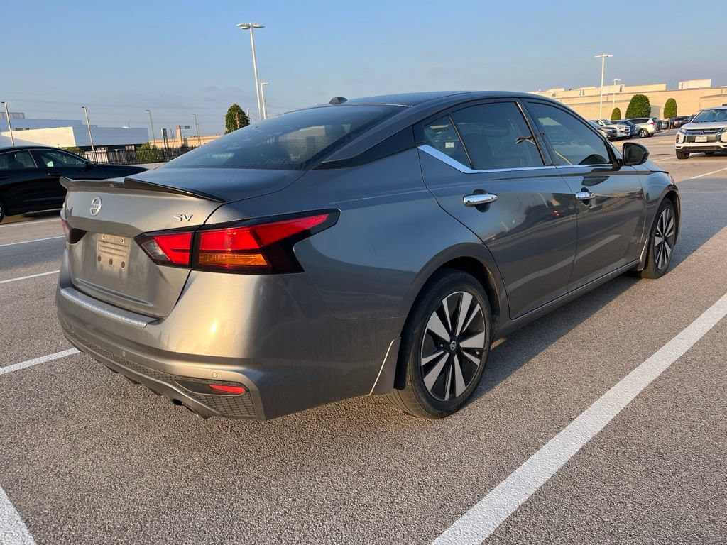 Used 2020 Nissan Altima 2.5 SV FWD image 3