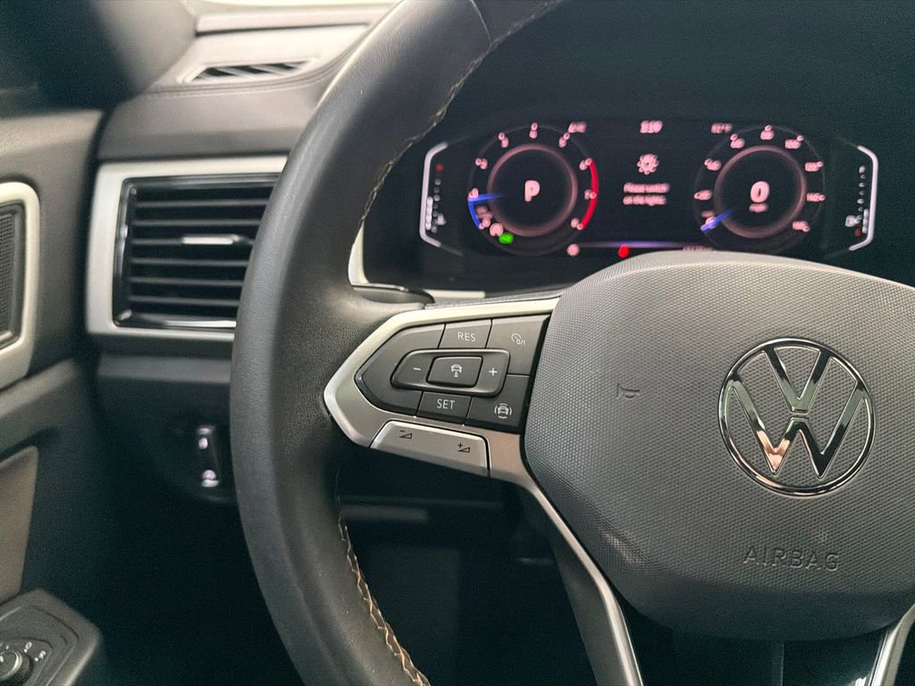 Used 2022 Volkswagen Atlas Cross Sport SE w/ Panoramic Sunroof Package image 27