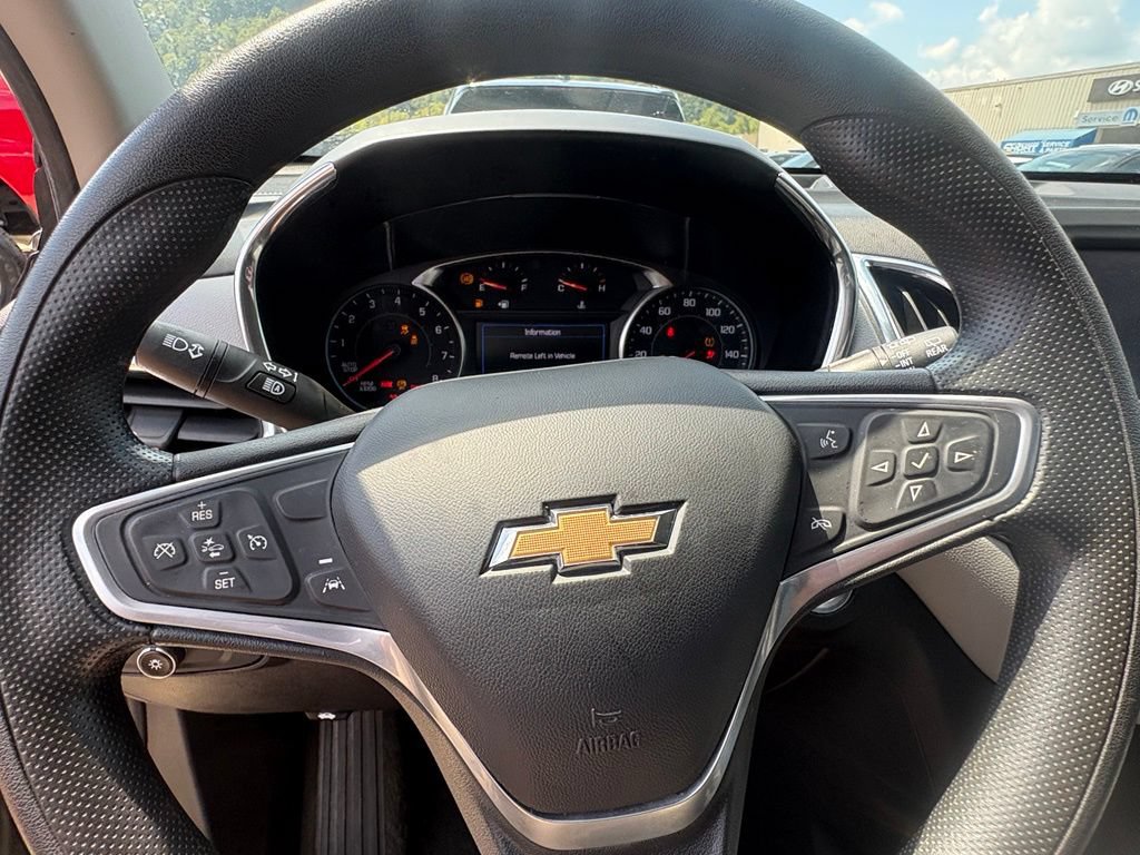 Used 2023 Chevrolet Equinox LT FWD image 19