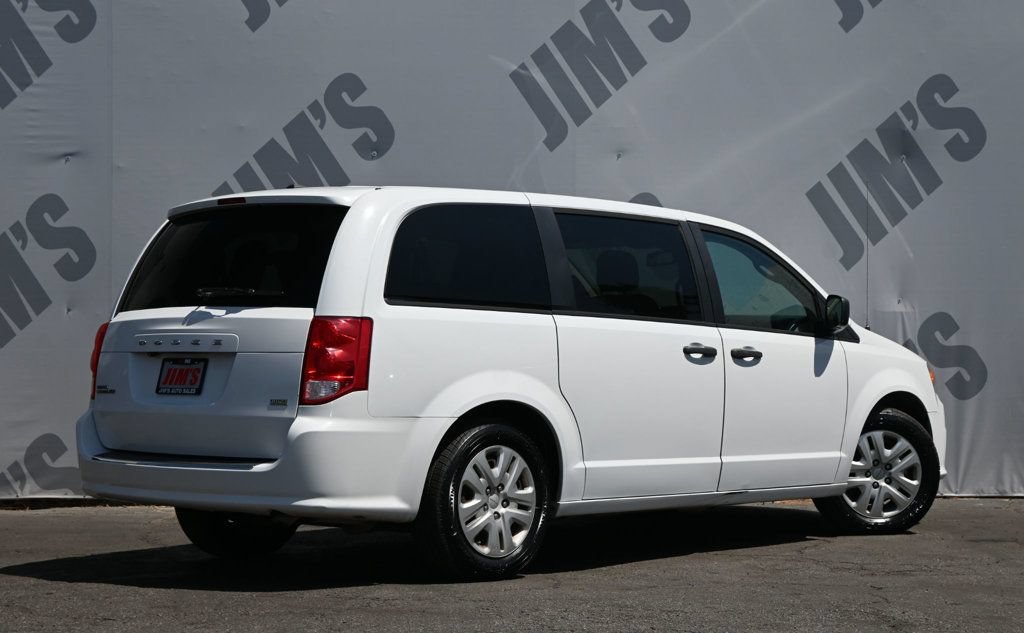 Used 2019 Dodge Grand Caravan SE w/ UConnect Hands-Free Group FWD image 5