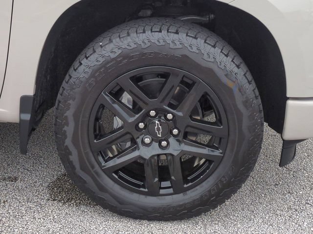 Used 2026 Chevrolet Silverado 1500 Custom w/ Turbomax Blackout Package RWD image 11