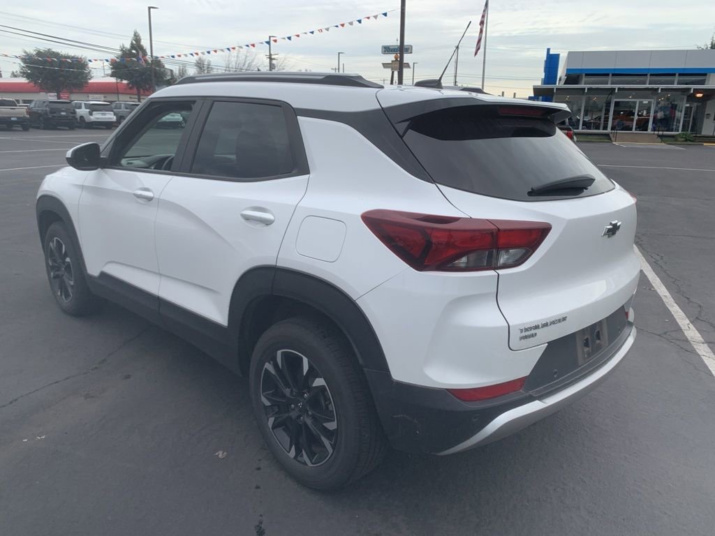 Used 2021 Chevrolet TrailBlazer LT w/ Premium Seating Package image 2