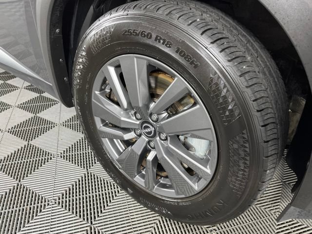 Used 2024 Nissan Pathfinder SV FWD image 16
