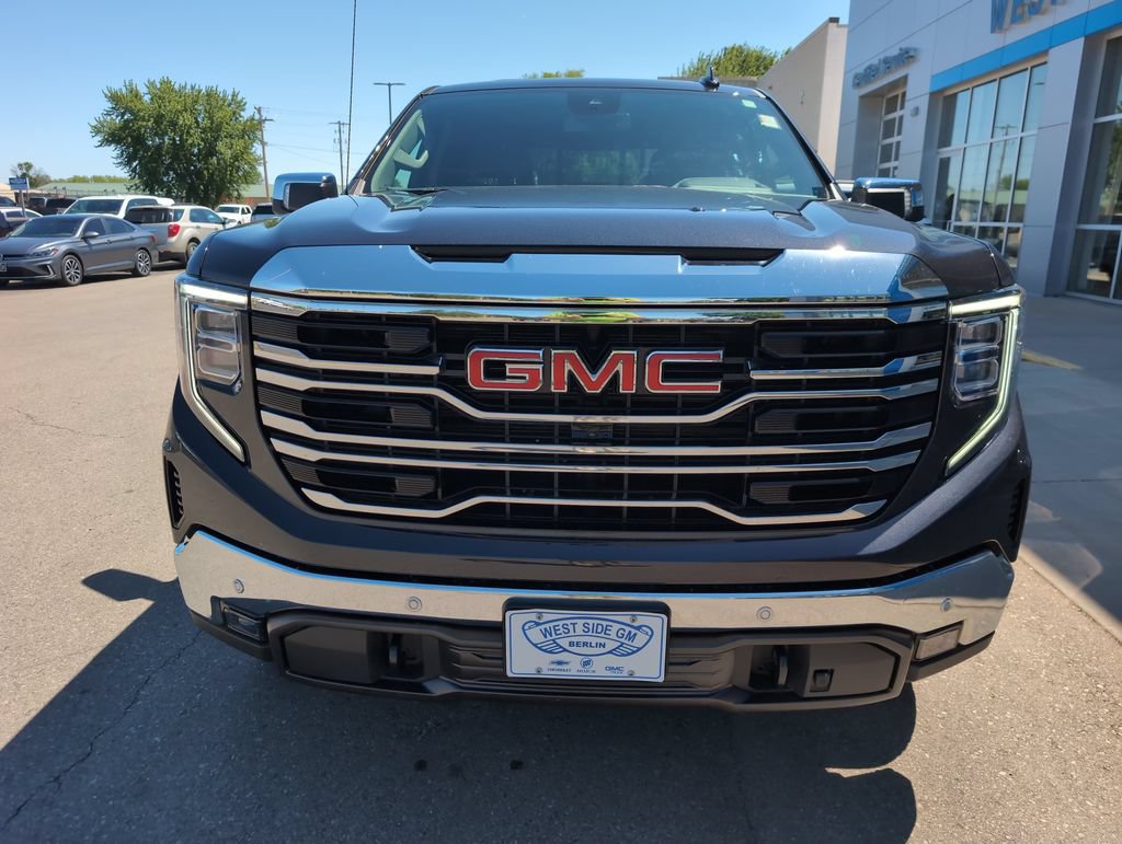 Used 2026 GMC Sierra 1500 SLT w/ SLT Premium Plus Package AWD/4WD image 3