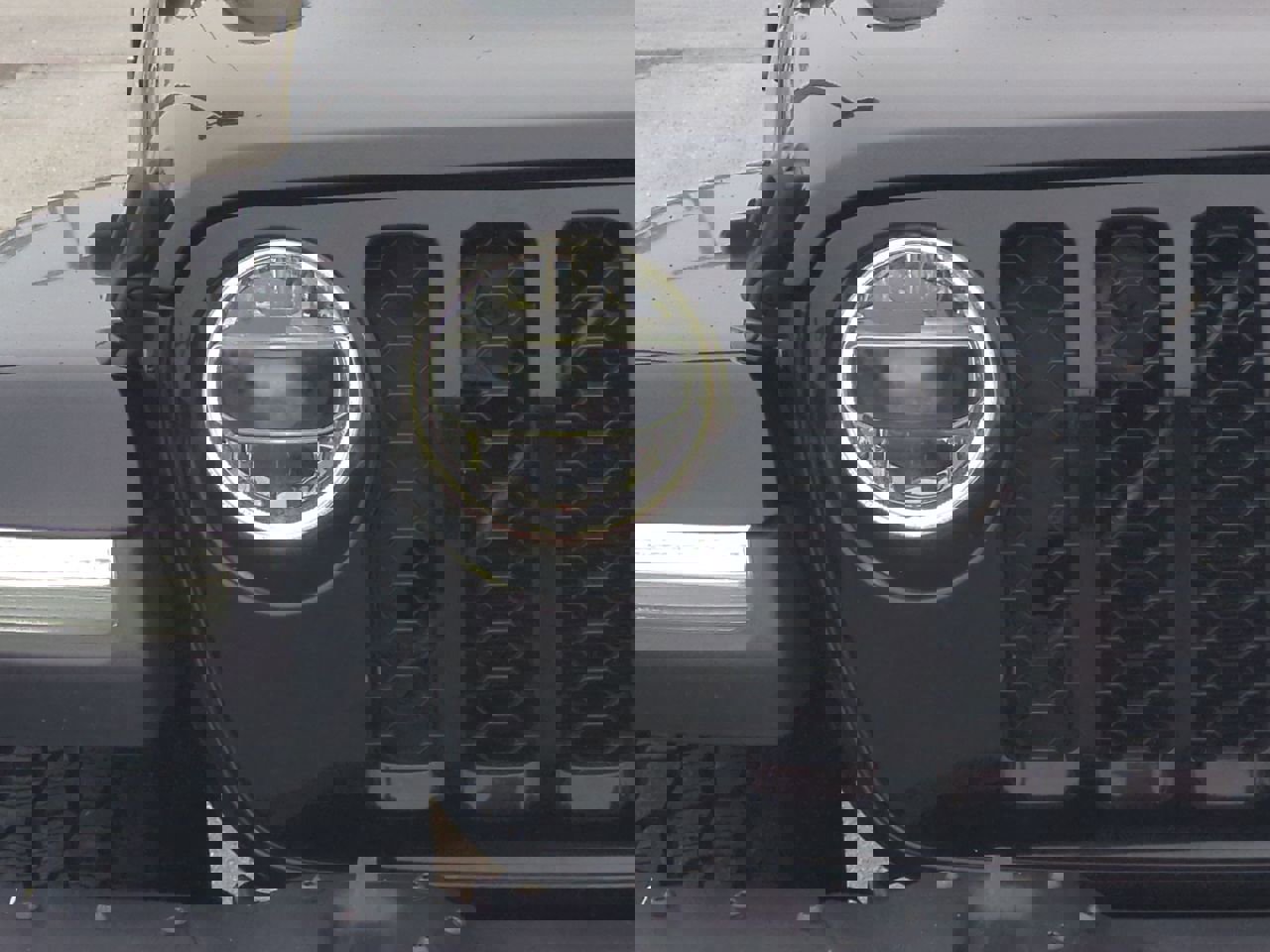 Certified 2021 Jeep Gladiator Sport image 9