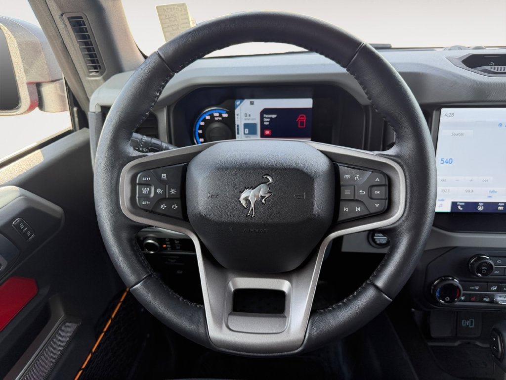 Used 2023 Ford Bronco Badlands AWD/4WD image 13
