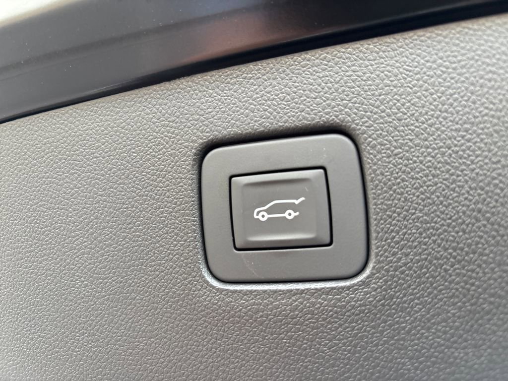 Certified 2025 Buick Envista Avenir image 35