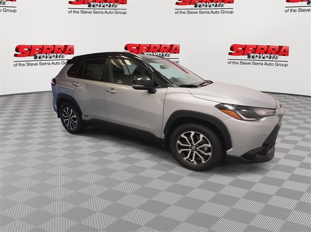 Certified 2024 Toyota Corolla Cross SE w/ Moonroof Package image 3