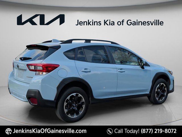 Used 2023 Subaru Crosstrek 2.0i Premium image 4