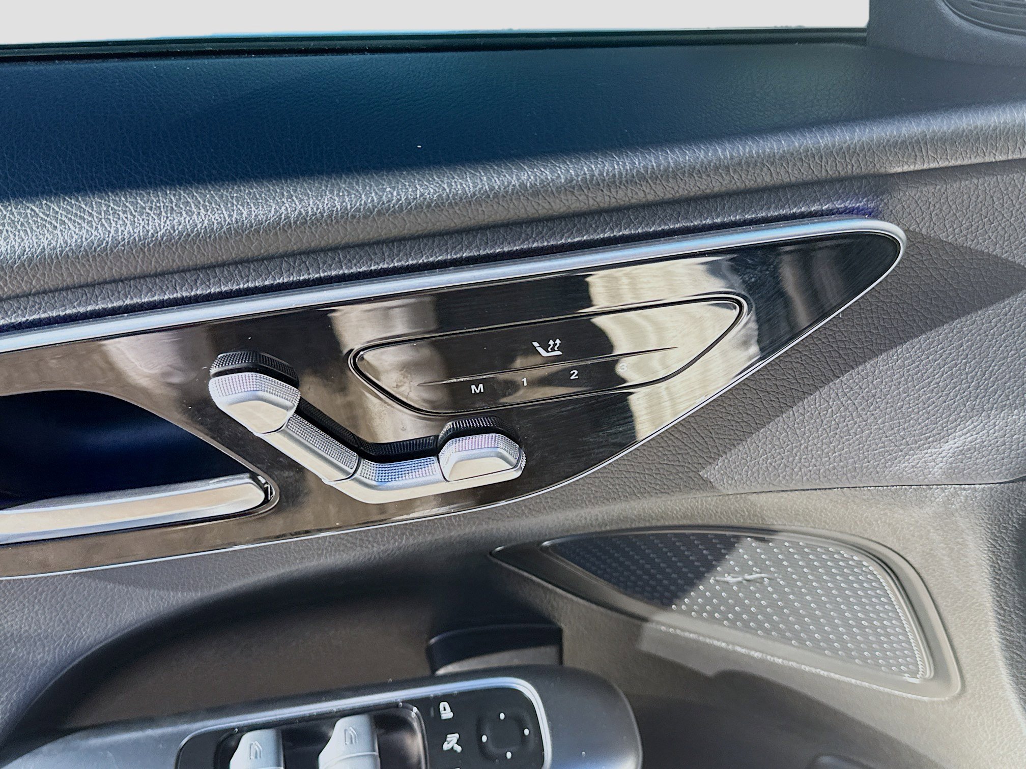 Used 2022 Mercedes-Benz C 300 Sedan image 17