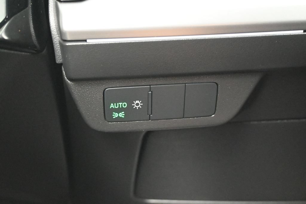 Used 2023 Audi Q4 e-tron Premium w/ Convenience Package AWD/4WD image 21