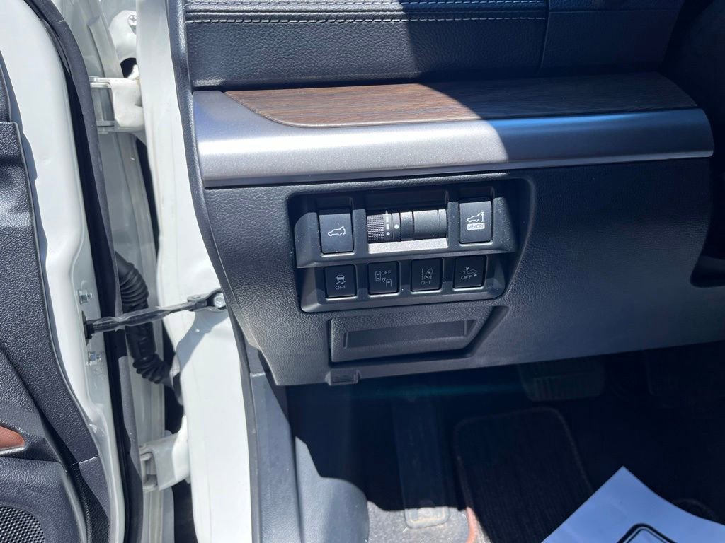 Used 2019 Subaru Outback 2.5i Touring w/ Popular Package #3A AWD/4WD image 12