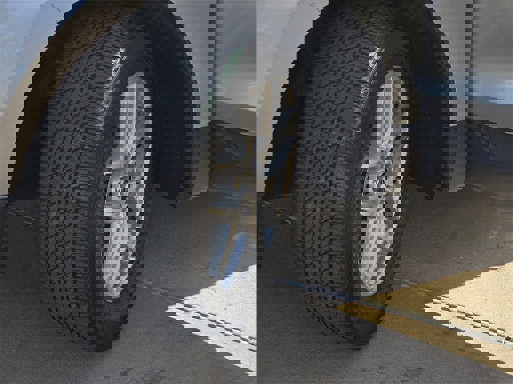 Used 2023 Ford Edge SEL image 27