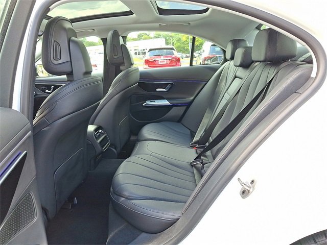 Used 2025 Mercedes-Benz E 450 4MATIC Sedan image 10