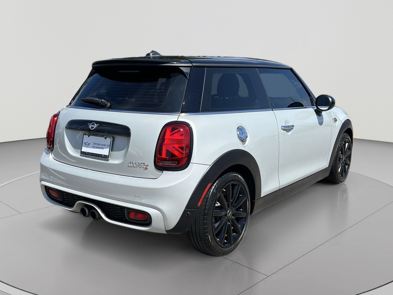 Used 2019 MINI Cooper S w/ Driver Assistance Package FWD image 5