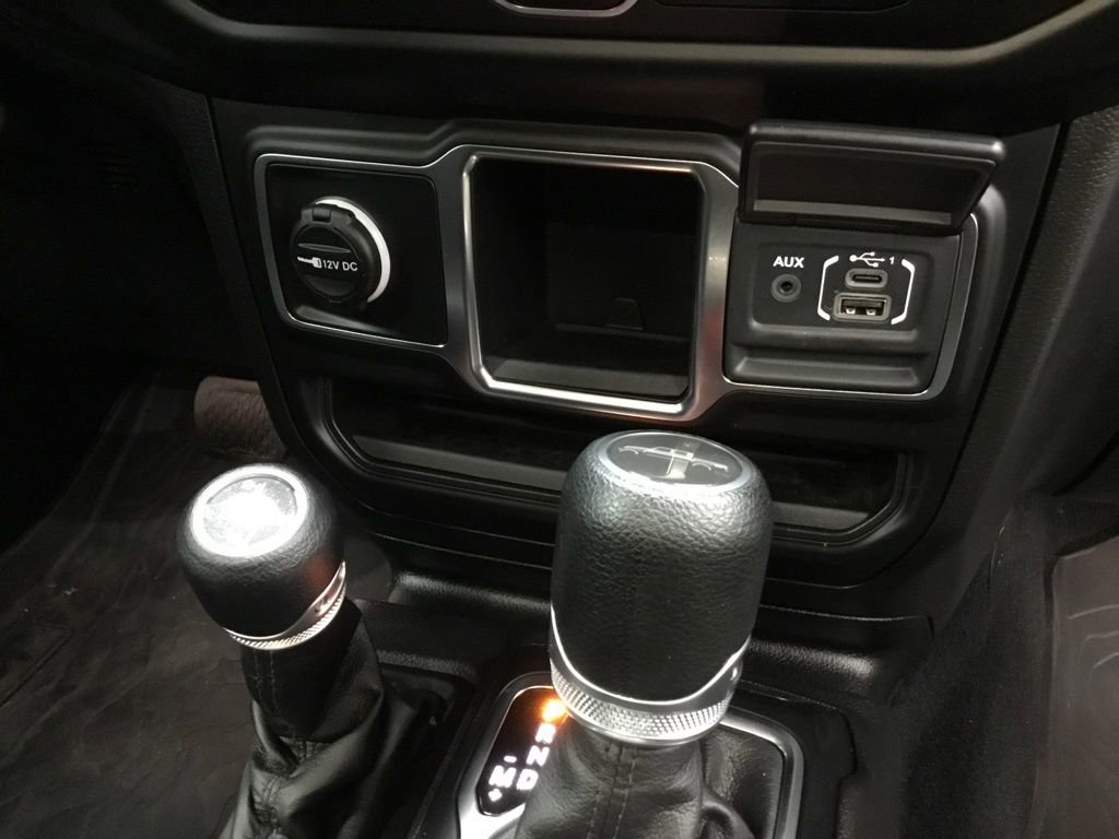 Used 2021 Jeep Gladiator Sport image 23