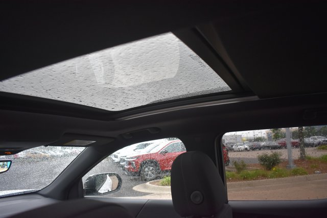 New 2026 Chevrolet Equinox LT w/ Safety and Technology Package FWD image 17