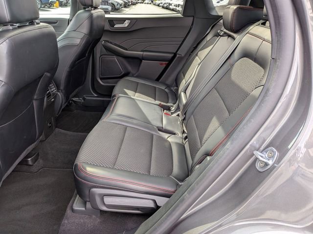 Used 2024 Ford Escape ST-Line w/ Tech Pack #1 FWD image 31