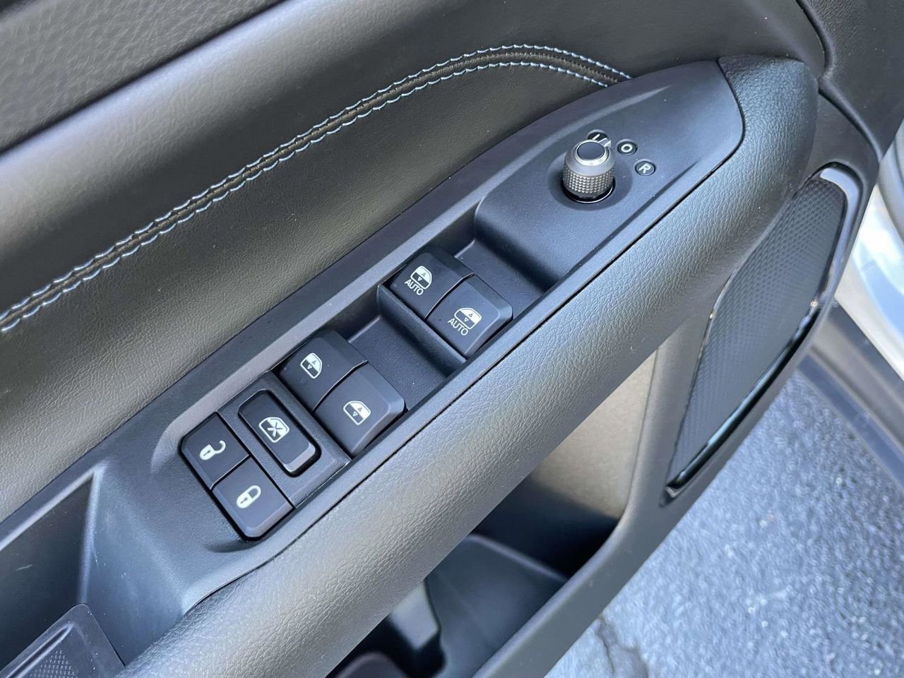New 2026 Jeep Compass Latitude AWD/4WD image 61