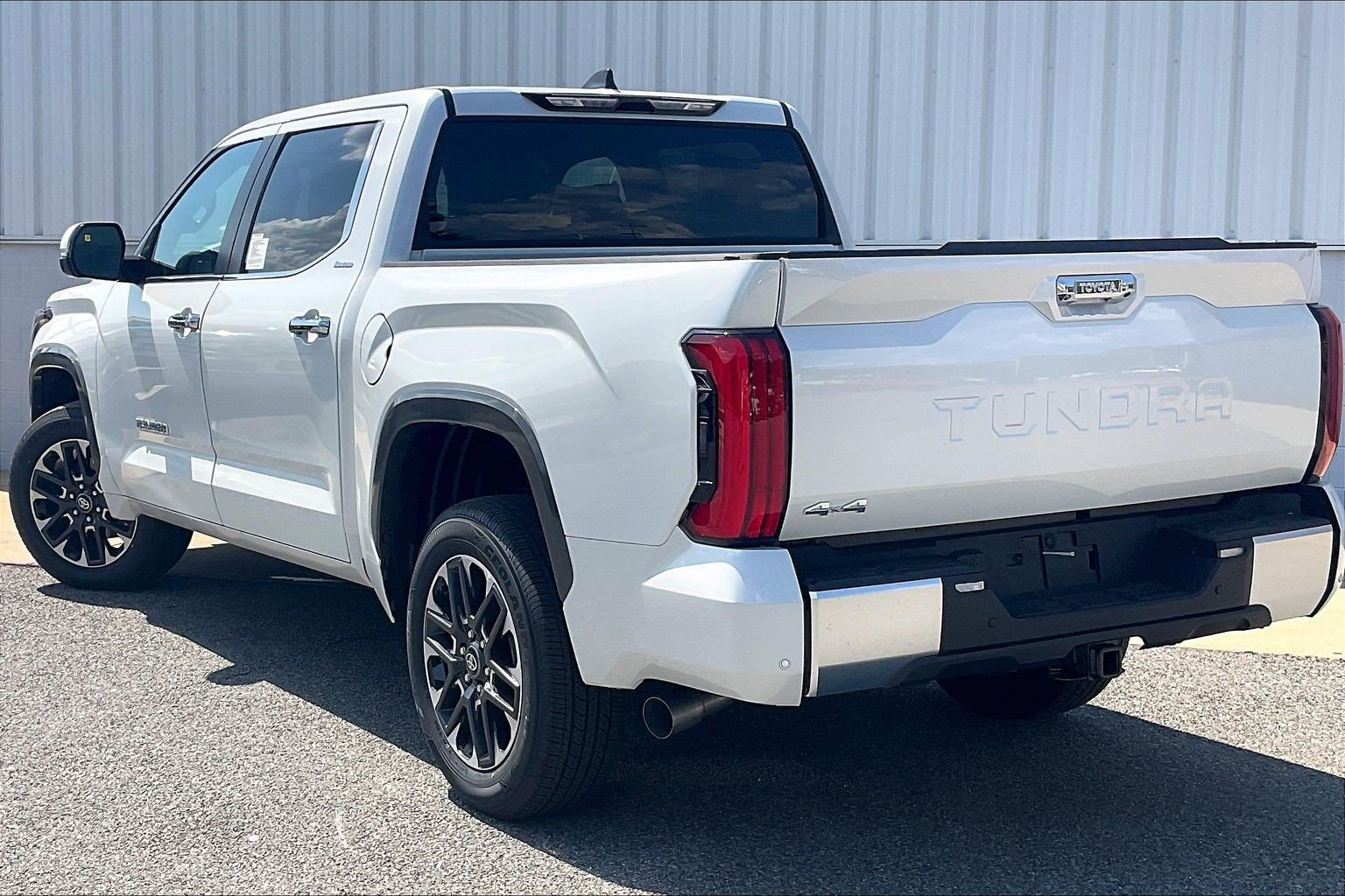 New 2026 Toyota Tundra Limited AWD/4WD image 3