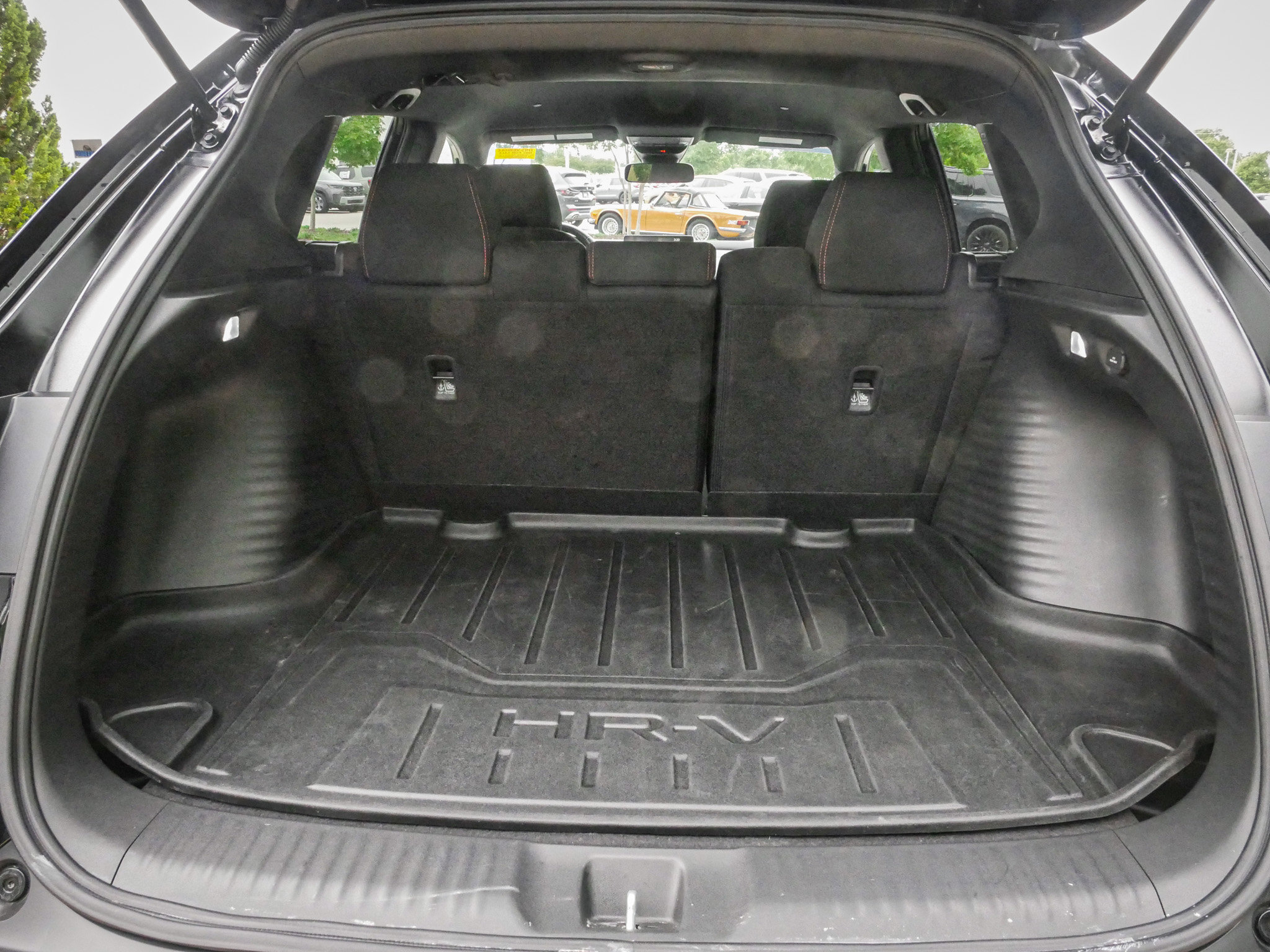 Used 2025 Honda HR-V Sport image 30