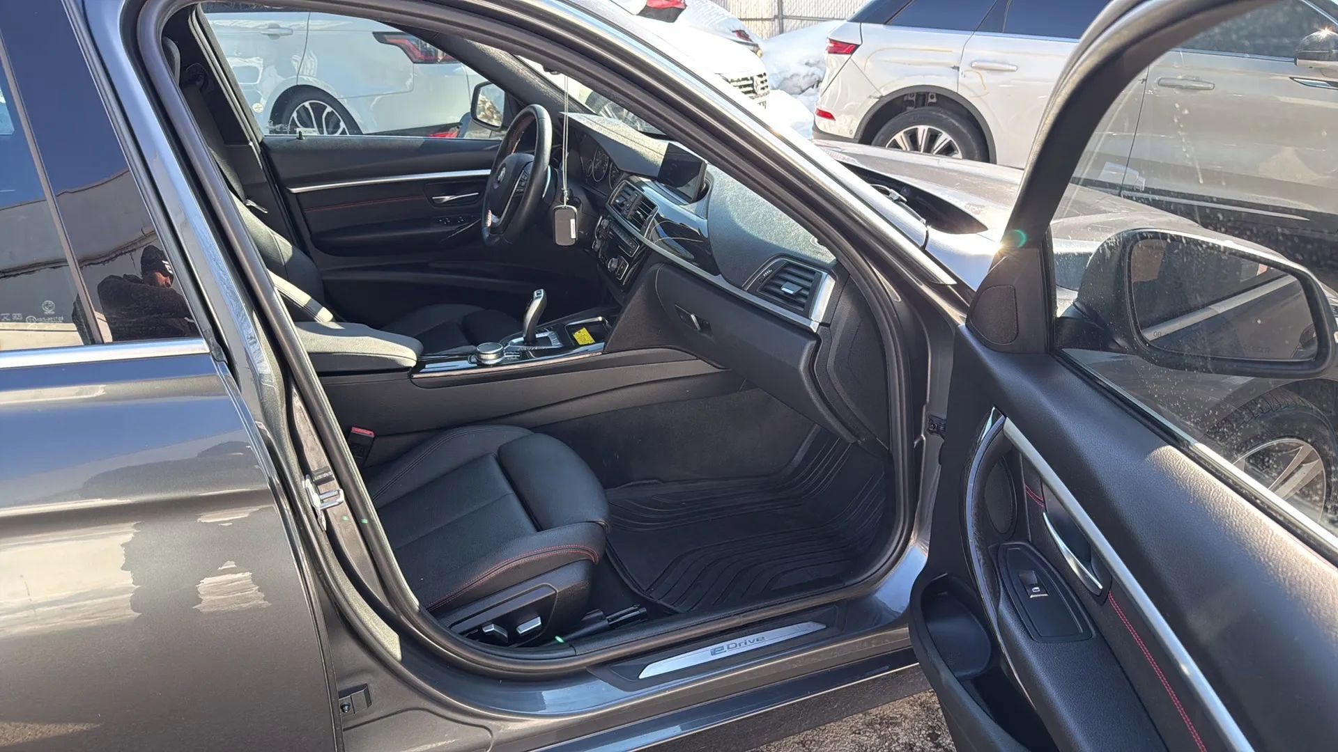 Used 2018 BMW 330e 330e iPerformance Sedan 4D image 24