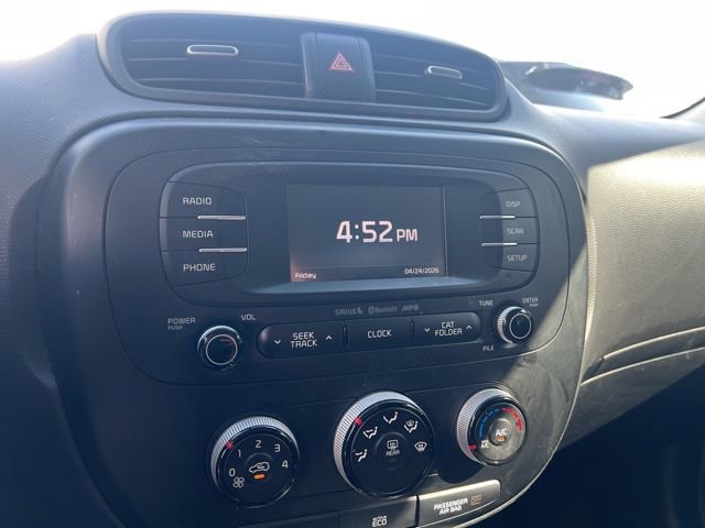Used 2016 Kia Soul + w/ Designer's Package FWD image 7