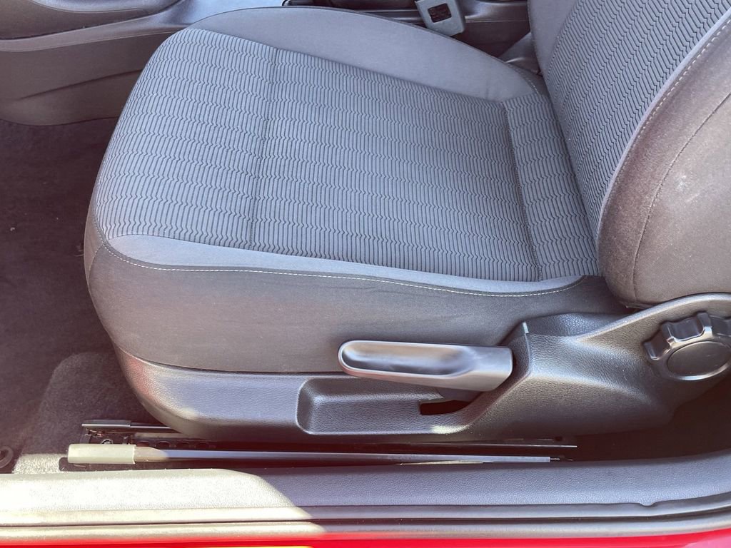 Used 2014 Volkswagen Beetle 2.5 image 20