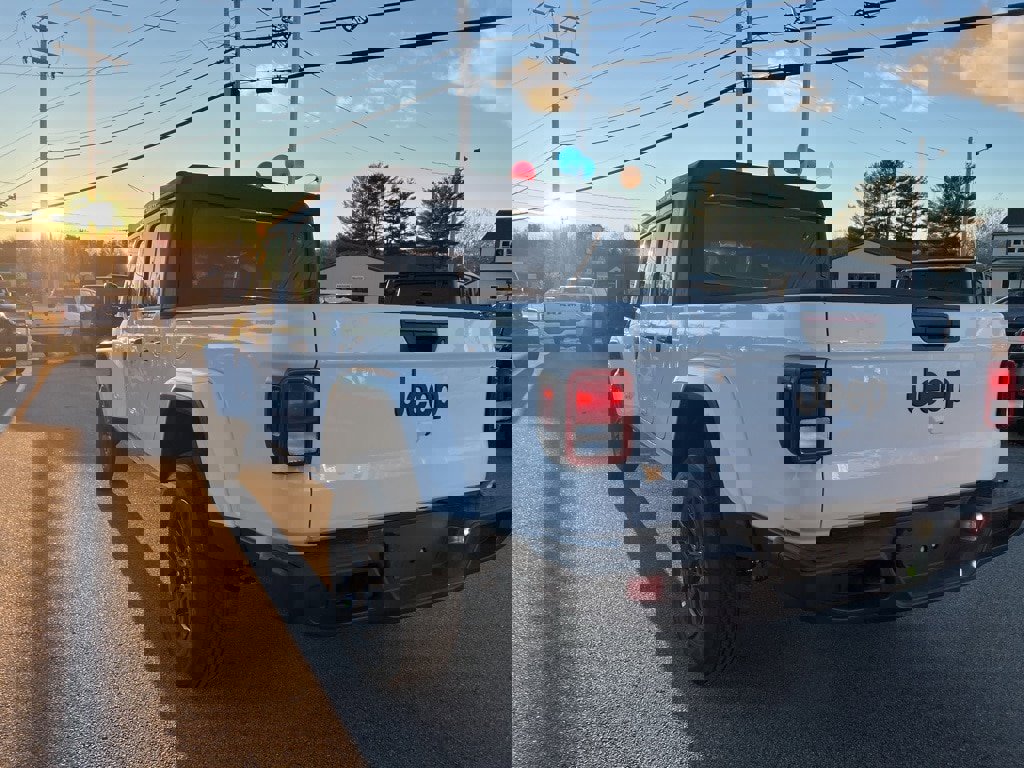 New 2026 Jeep Gladiator Sport image 5