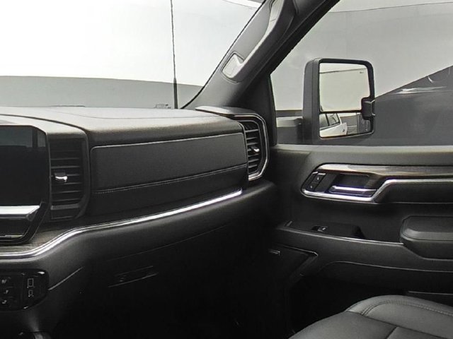 Used 2024 Chevrolet Silverado 2500 LTZ w/ LTZ Plus Package AWD/4WD image 26