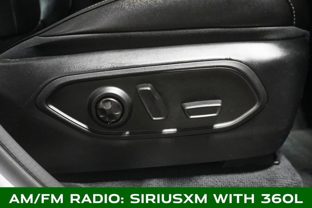 Used 2023 Jeep Grand Cherokee Limited w/ Luxury Tech Group II image 6