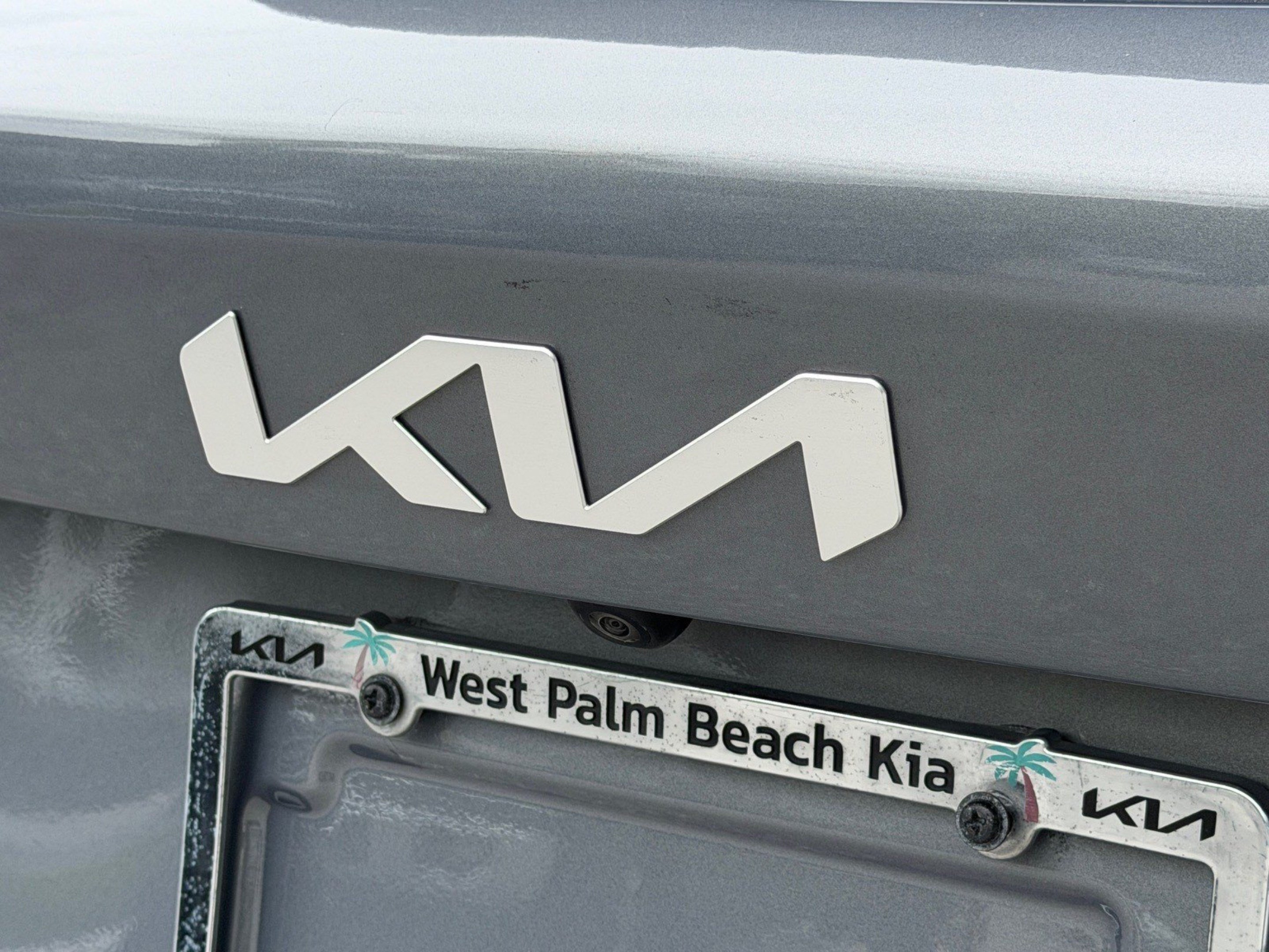 Certified 2023 Kia Sorento S FWD image 15