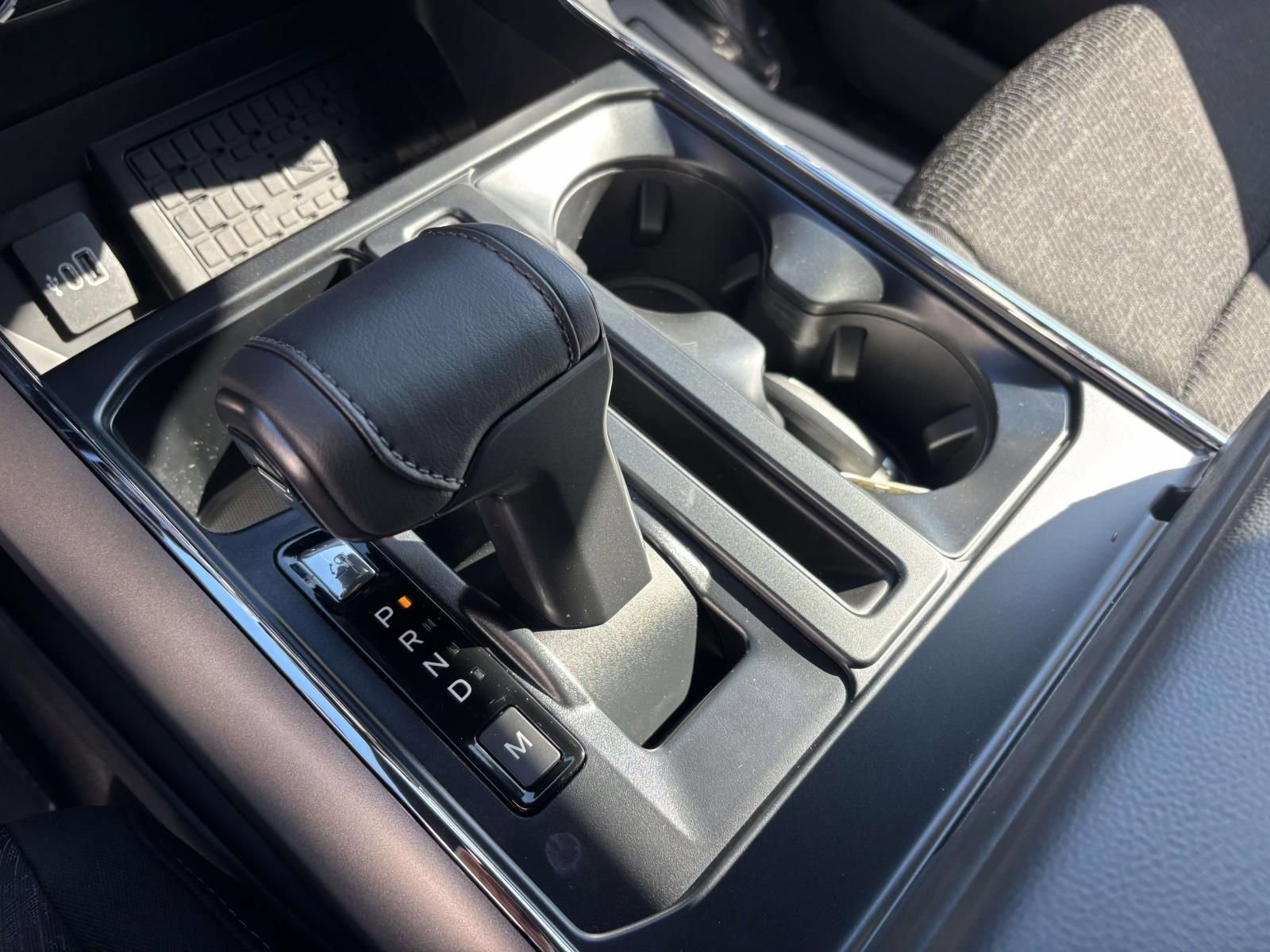 New 2025 Ford F150 XLT w/ Equipment Group 302A MID image 24