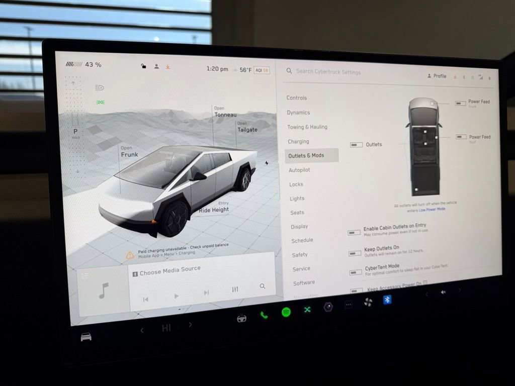 Used 2024 Tesla Cybertruck AWD Crew Cab image 21