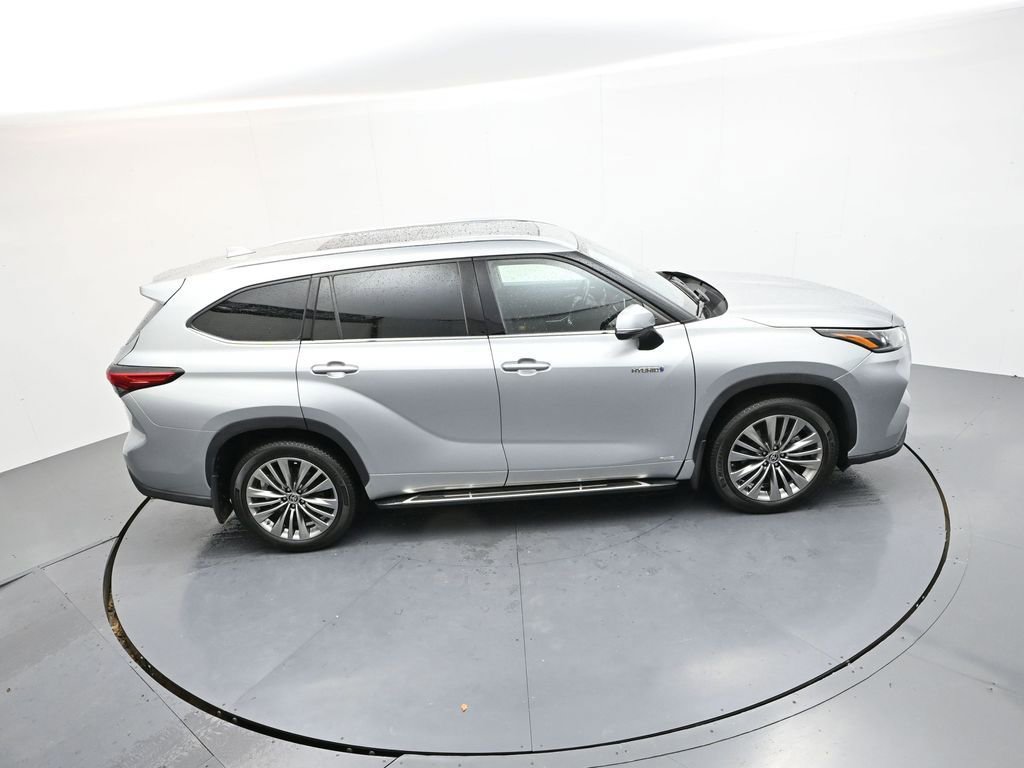 Used 2020 Toyota Highlander Platinum image 28