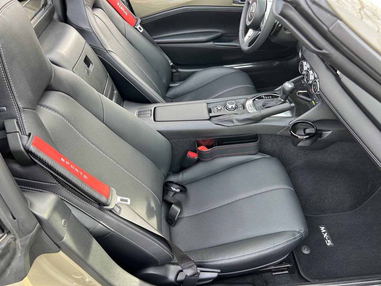 Used 2023 MAZDA MX-5 Miata Grand Touring RWD image 28